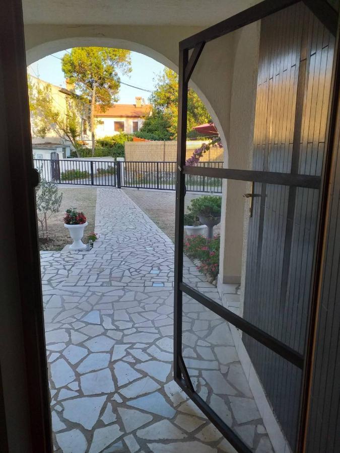 Villa Kadinela, 200M From Kamenjak, Huge Quiet Garden With Barbecue, 2 New Kitchens بريمونتيرا المظهر الخارجي الصورة