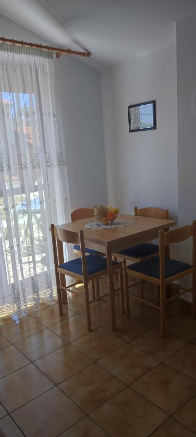 Villa Kadinela, 200M From Kamenjak, Huge Quiet Garden With Barbecue, 2 New Kitchens بريمونتيرا المظهر الخارجي الصورة