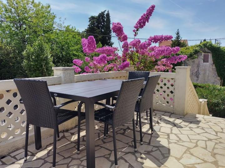 Villa Kadinela, 200M From Kamenjak, Huge Quiet Garden With Barbecue, 2 New Kitchens بريمونتيرا المظهر الخارجي الصورة
