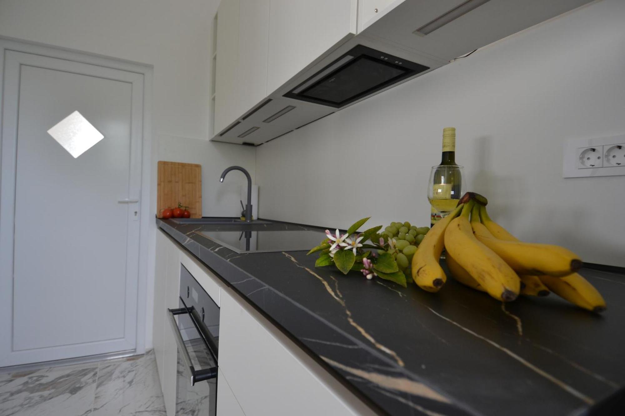 Villa Kadinela, 200M From Kamenjak, Huge Quiet Garden With Barbecue, 2 New Kitchens بريمونتيرا المظهر الخارجي الصورة