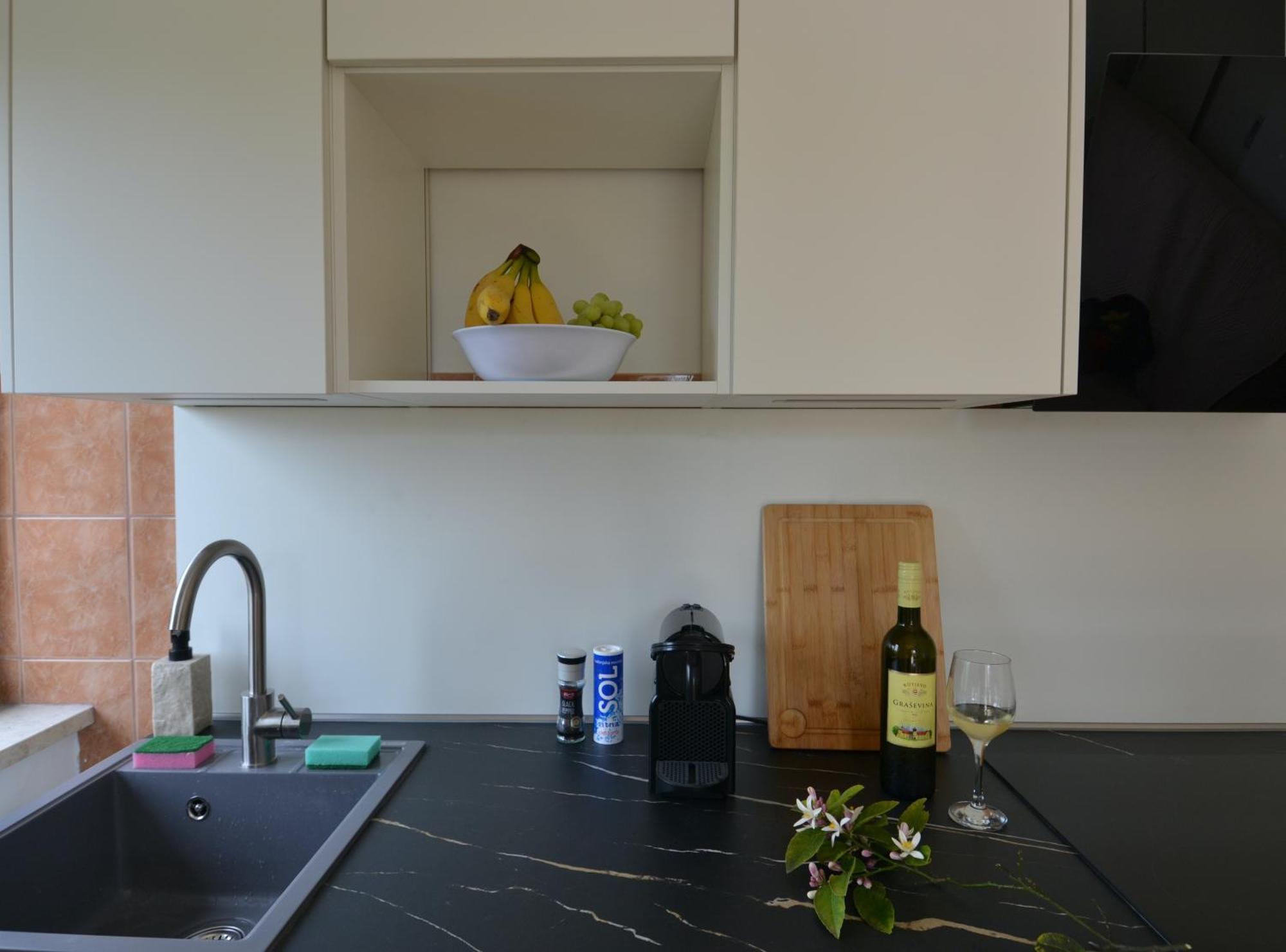 Villa Kadinela, 200M From Kamenjak, Huge Quiet Garden With Barbecue, 2 New Kitchens بريمونتيرا المظهر الخارجي الصورة